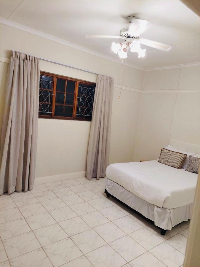 Beautiful Villa - Scottburgh, Durban Eksteriør billede
